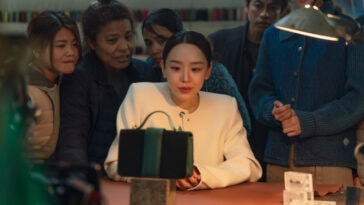 The Art Of Sarah Fashion - Shin Hye-Sun