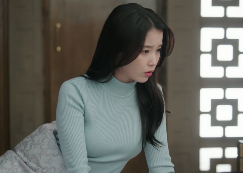 Perfect Crown Kdrama Fashion - IU - Episode 11-2