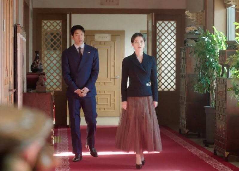 Perfect Crown Kdrama Fashion - IU - Episode 9-3